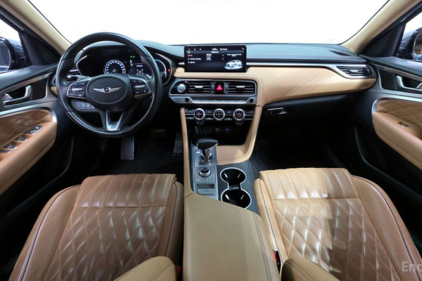 2022 Genesis G70 с пробегом 82 554 км