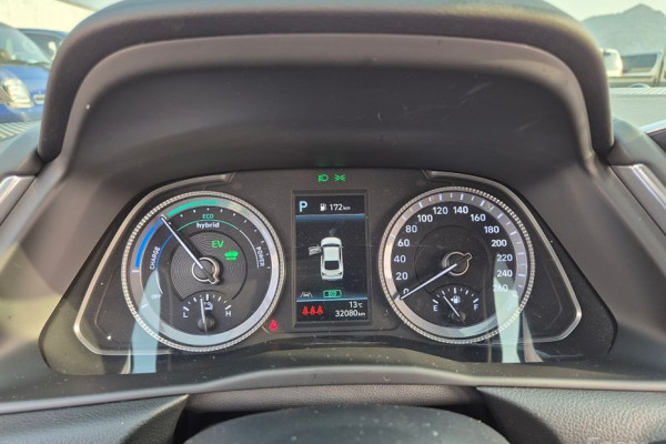 2023 Hyundai Sonata с пробегом 32 032 км