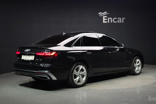 2021 Audi A4 с пробегом 12 323 км