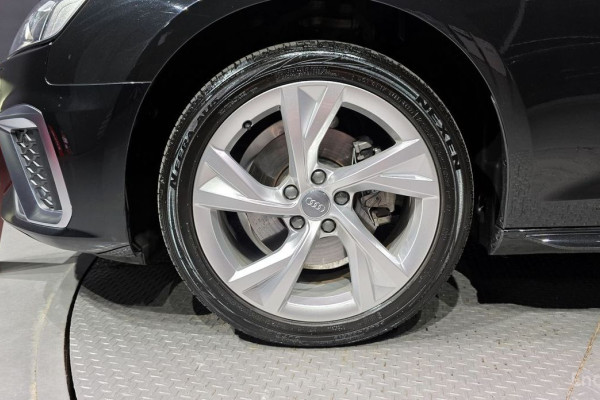 2021 Audi A4 с пробегом 12 323 км