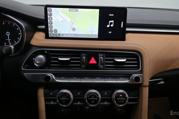 2022 Genesis G70 с пробегом 80 627 км