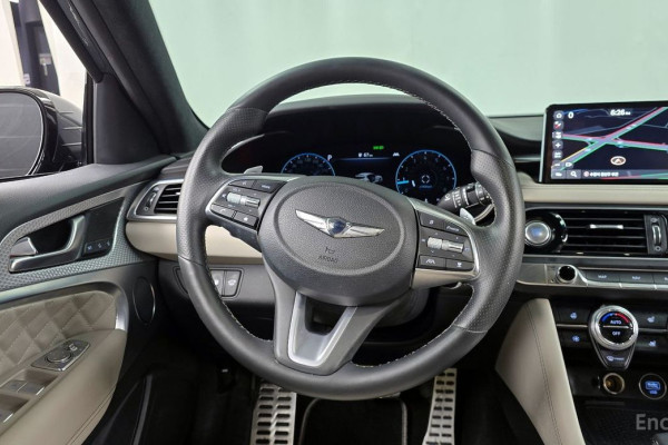 2022 Genesis G70 с пробегом 72 937 км