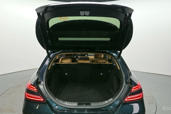 2022 Genesis G70 с пробегом 82 554 км