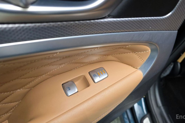 2022 Genesis G70 с пробегом 82 594 км