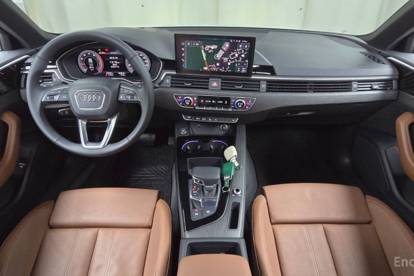 2023 Audi A4 с пробегом 24 405 км