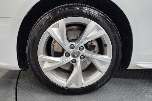 2021 Audi A4 с пробегом 41 890 км