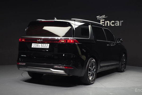 2022 Kia Carnival с пробегом 120 800 км