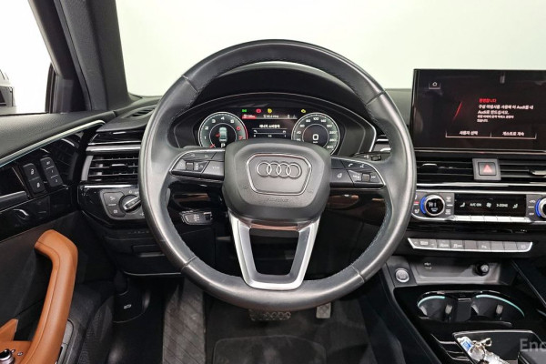 2021 Audi A4 с пробегом 62 678 км