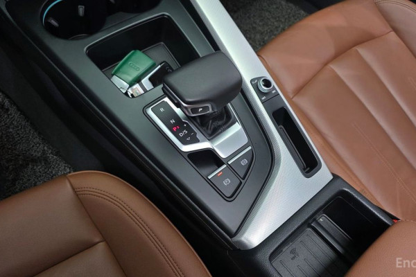 2021 Audi A4 с пробегом 64 712 км