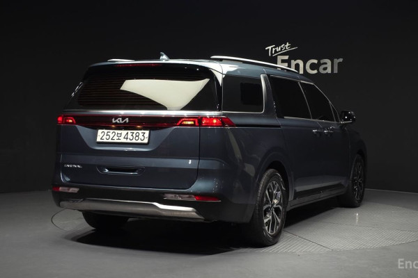 2022 Kia Carnival с пробегом 57 636 км