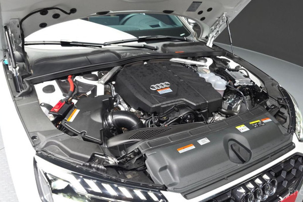 2023 Audi A4 с пробегом 14 421 км