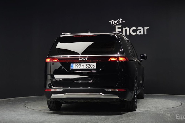 2023 Kia Carnival с пробегом 61 309 км