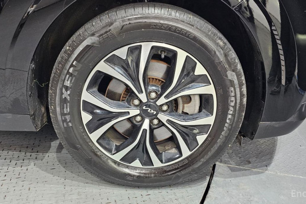 2022 Kia Carnival с пробегом 63 386 км