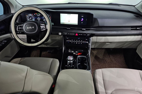 2023 Kia Carnival с пробегом 42 316 км