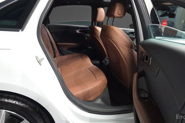 2023 Audi A4 с пробегом 14 421 км