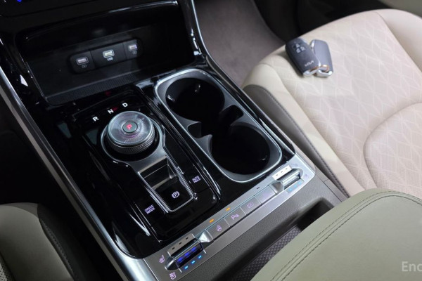 2023 Kia Carnival с пробегом 57 273 км