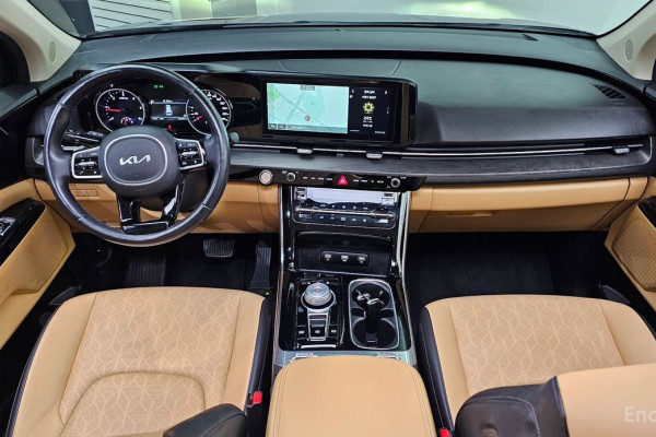 2023 Kia Carnival с пробегом 92 407 км