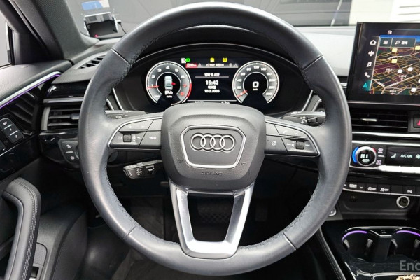 2021 Audi A4 с пробегом 29 879 км