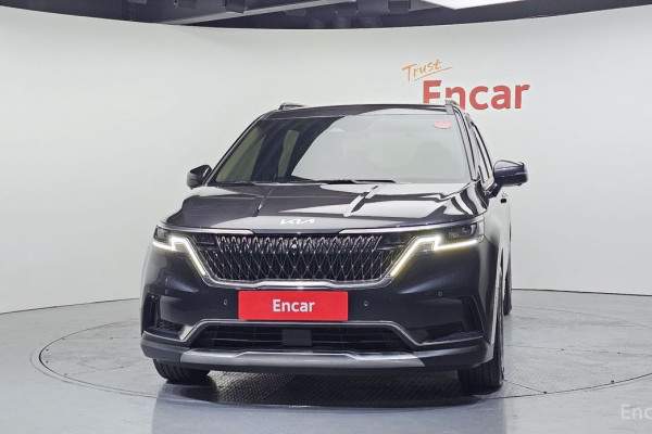 2022 Kia Carnival с пробегом 76 810 км