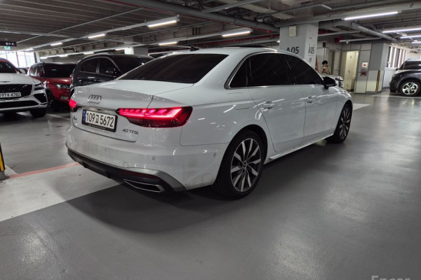2023 Audi A4 с пробегом 25 527 км