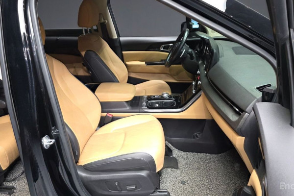 2022 Kia Carnival с пробегом 120 800 км