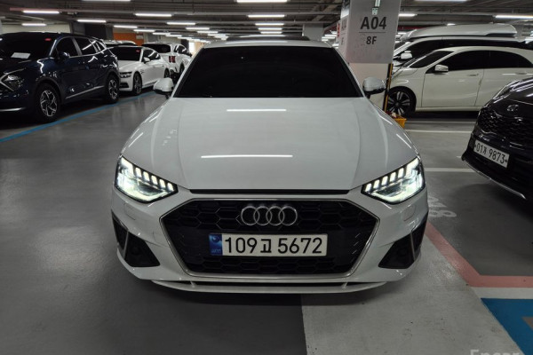 2023 Audi A4 с пробегом 25 527 км