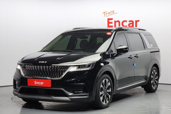 2023 Kia Carnival с пробегом 61 759 км