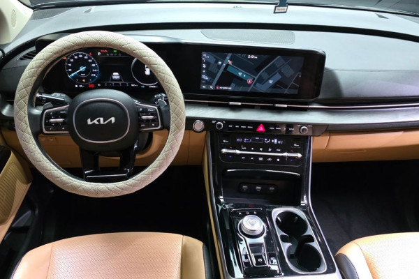 2022 Kia Carnival с пробегом 57 636 км