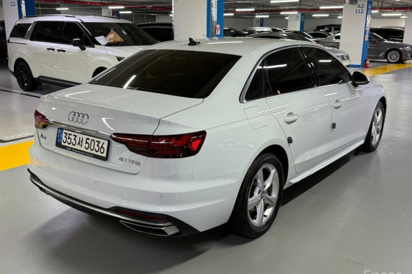 2021 Audi A4 с пробегом 68 328 км