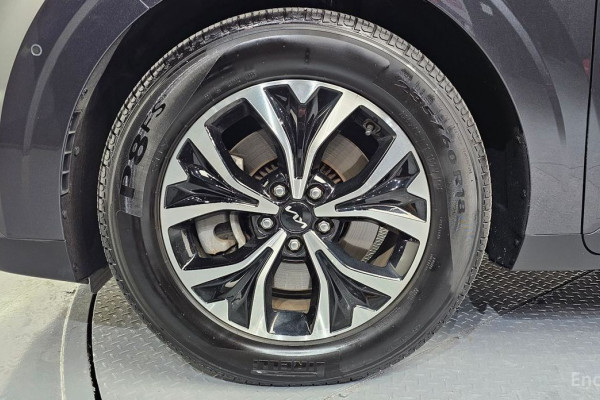 2022 Kia Carnival с пробегом 76 810 км