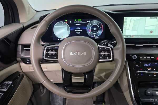 2023 Kia Carnival с пробегом 57 273 км