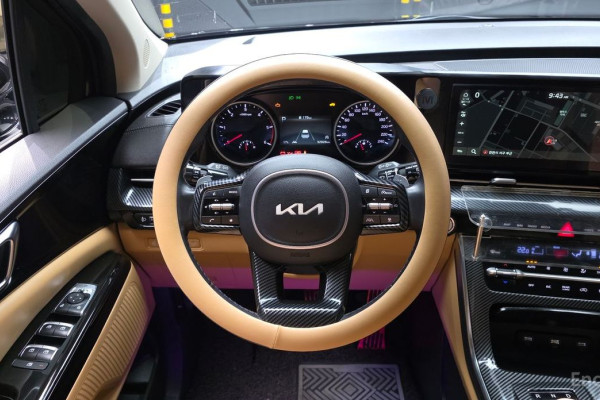 2022 Kia Carnival с пробегом 92 828 км
