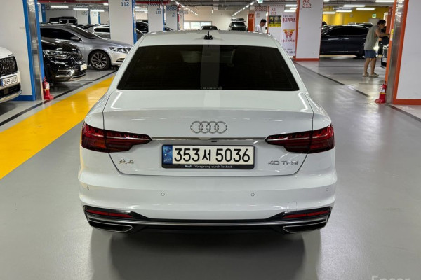 2021 Audi A4 с пробегом 68 328 км