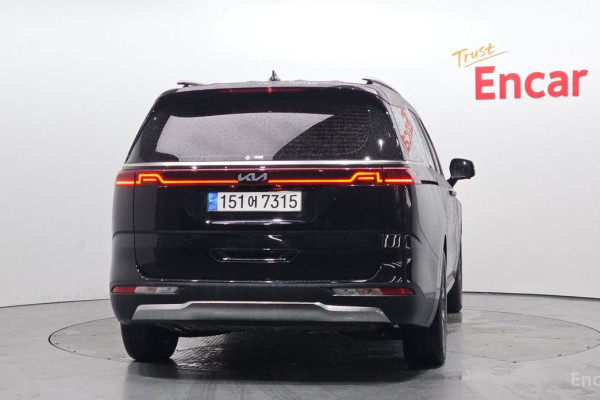 2022 Kia Carnival с пробегом 57 829 км