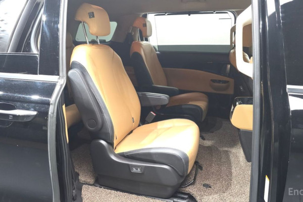 2022 Kia Carnival с пробегом 116 838 км