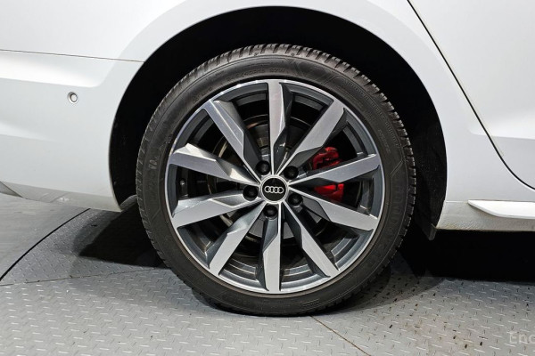 2022 Audi A4 с пробегом 57 811 км