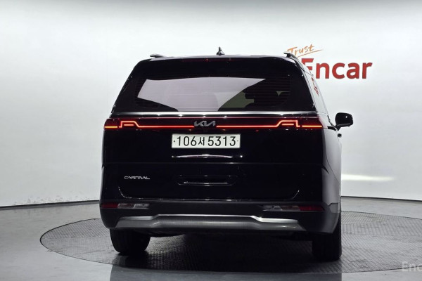 2022 Kia Carnival с пробегом 40 287 км