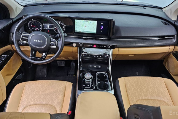 2023 Kia Carnival с пробегом 63 600 км