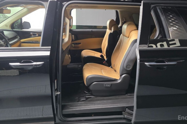 2023 Kia Carnival с пробегом 96 024 км