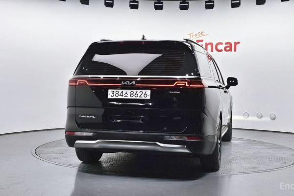 2022 Kia Carnival с пробегом 75 724 км