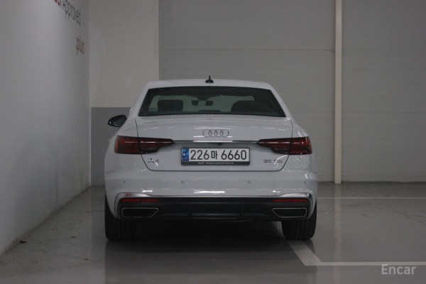 2023 Audi A4 с пробегом 19 990 км