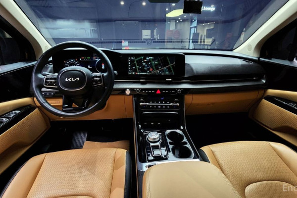 2023 Kia Carnival с пробегом 34 979 км