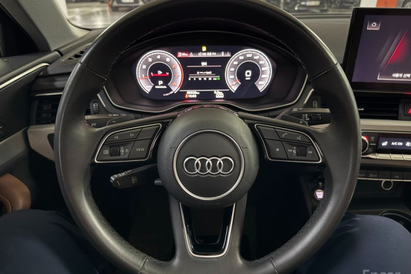 2021 Audi A4 с пробегом 68 328 км