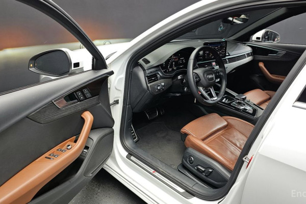 2022 Audi A4 с пробегом 57 811 км