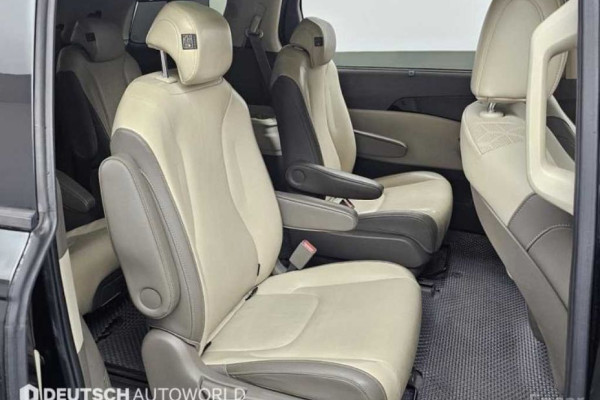 2023 Kia Carnival с пробегом 34 023 км