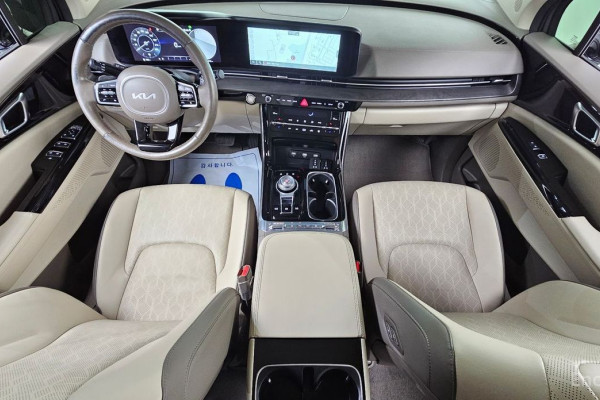 2022 Kia Carnival с пробегом 76 810 км