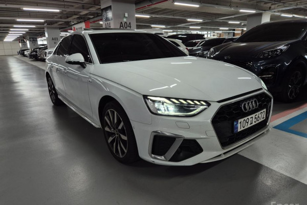 2023 Audi A4 с пробегом 25 527 км