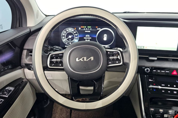 2023 Kia Carnival с пробегом 42 316 км
