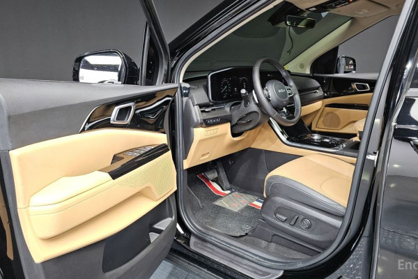 2022 Kia Carnival с пробегом 37 331 км