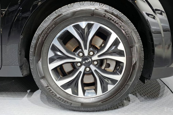 2023 Kia Carnival с пробегом 100 569 км